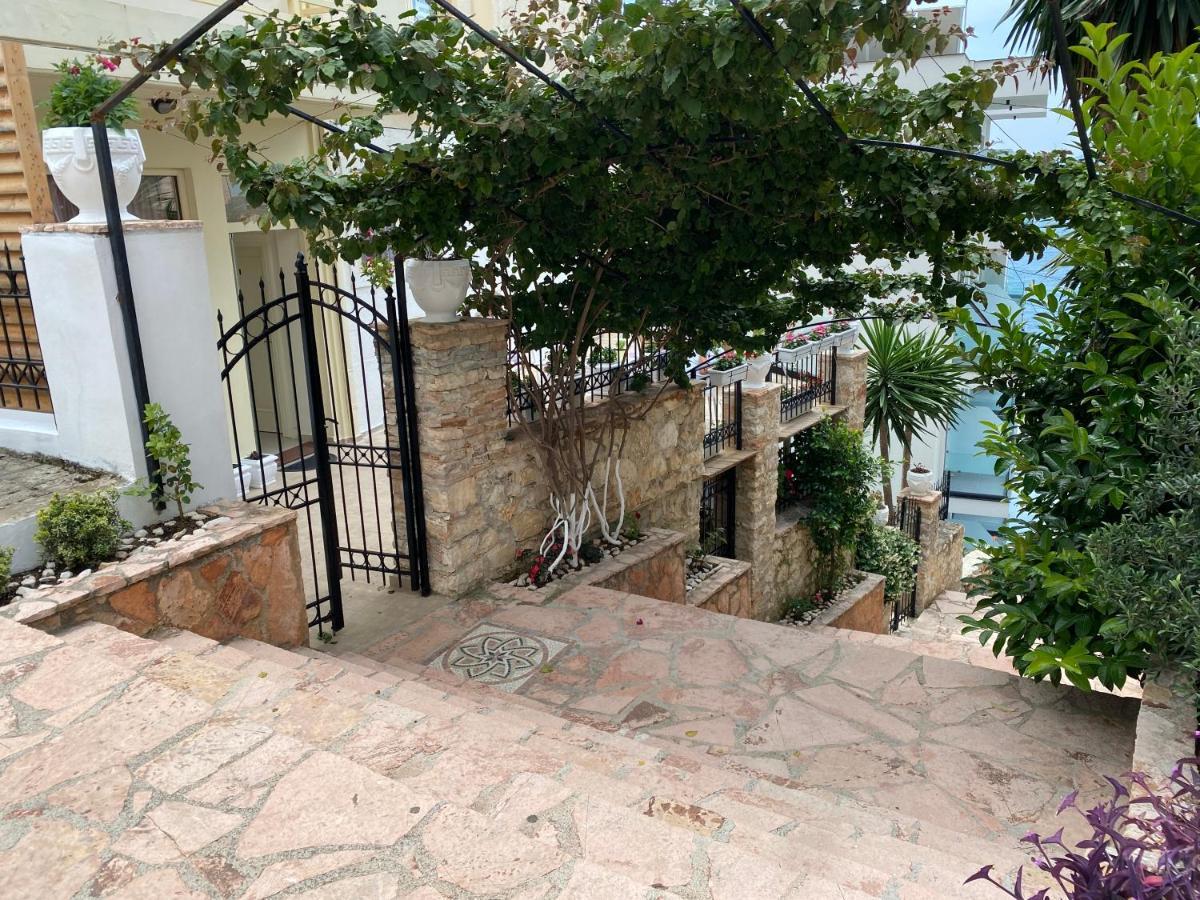 Apartamente Berti'S Garden Saranda Zewnętrze zdjęcie