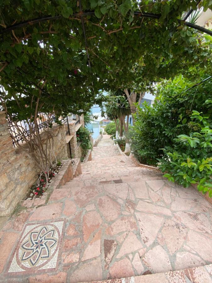 Apartamente Berti'S Garden Saranda Zewnętrze zdjęcie